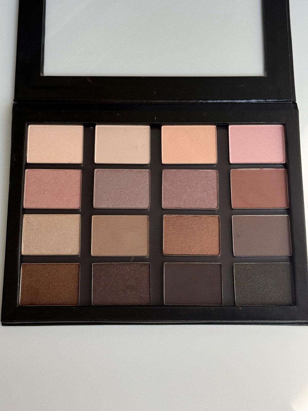 NARS Eyeshadows in Extra Large Z Palette